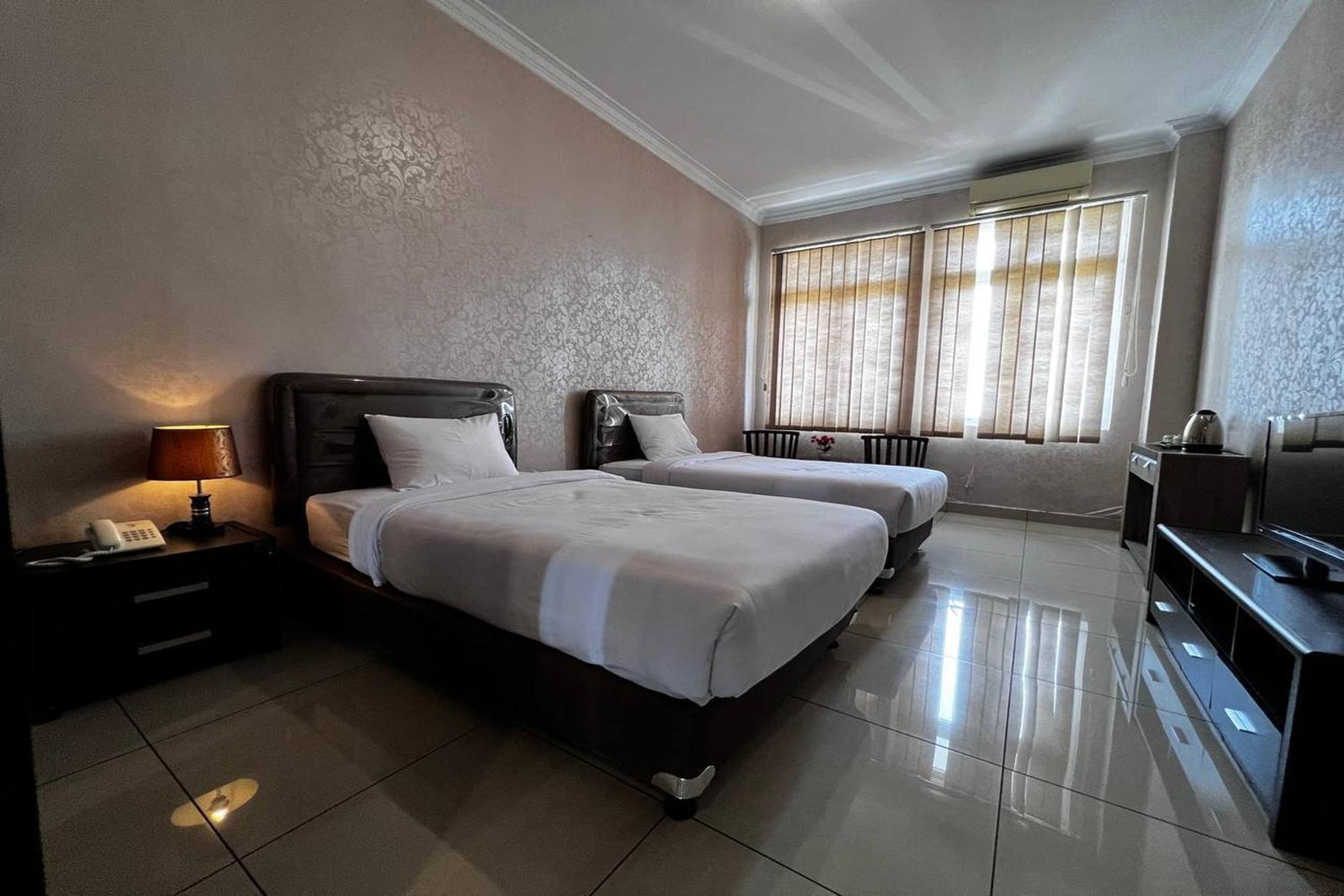 Ohulu Guesthouse Medan Esterno foto